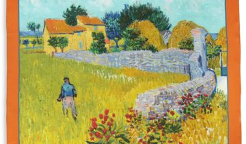 Carré de soie 67, twill de soie imprimé Van Gogh Mas en Provence – Orange