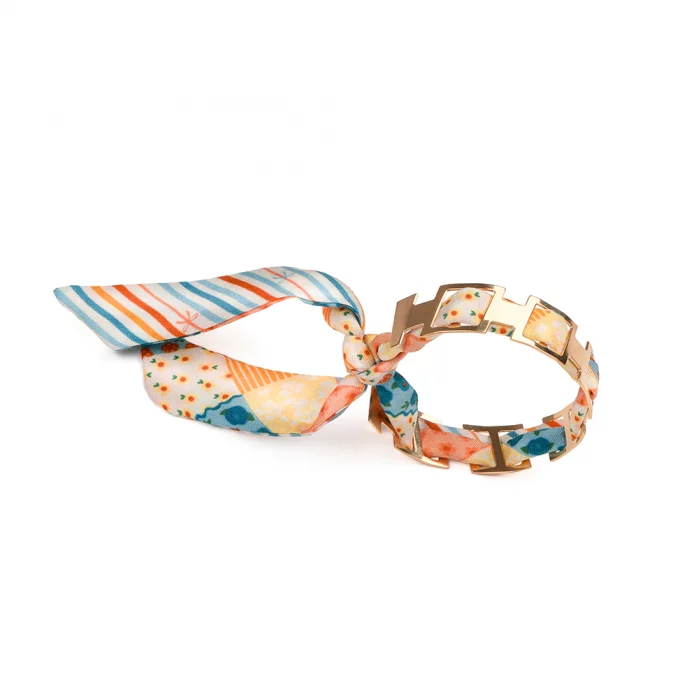 Bracelet plaqué or et lien en twill de soie imprimé patchwork et rayures - Orange bleu