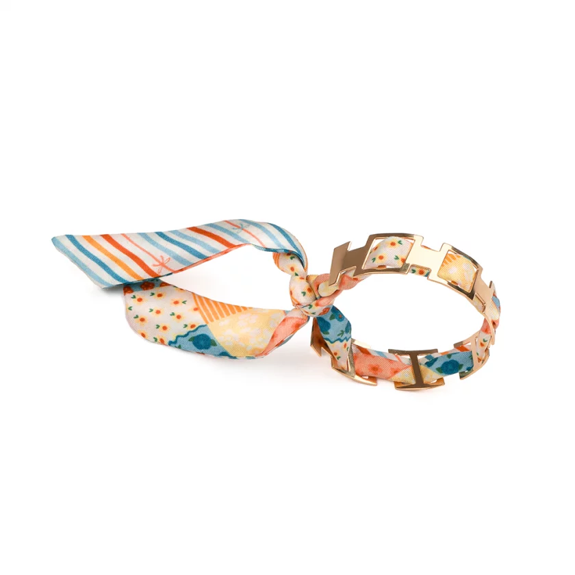 Bracelet plaqué or et lien en twill de soie imprimé patchwork et rayures - Orange bleu