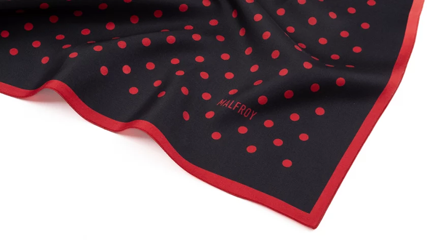 Carré de soie 49, twill de soie imprimé Pois - Noir rouge